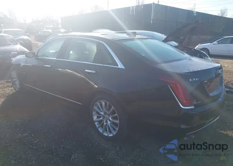 2017 Cadillac Ct6 Standard z USA, uszkodzony, nr VIN 1G6KB5RS6HU199275